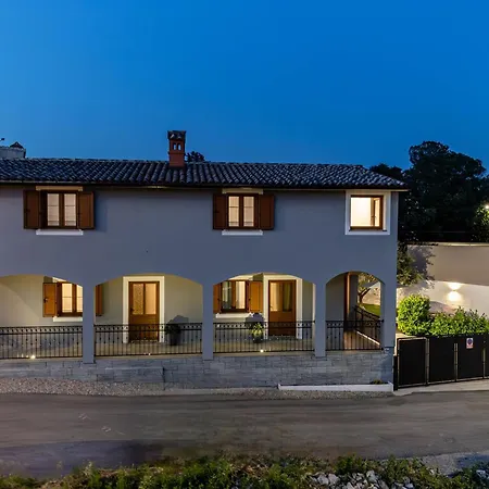 House Ulika Near Pula - Pet Friendly * Marčana