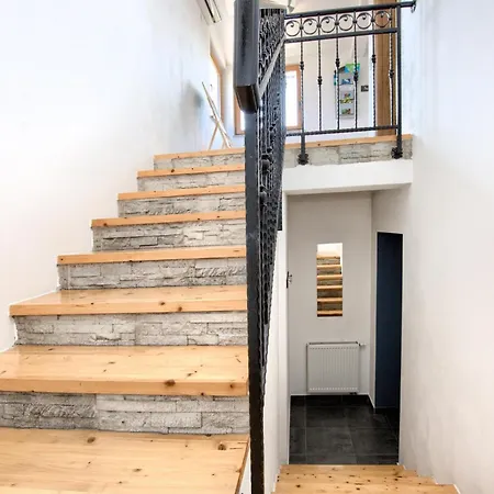 House Ulika Near Pula - Pet Friendly Ferienhaus Marčana