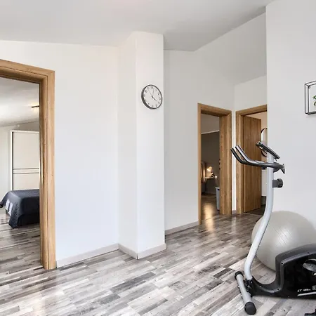 Ferienhaus House Ulika Near Pula - Pet Friendly Marčana
