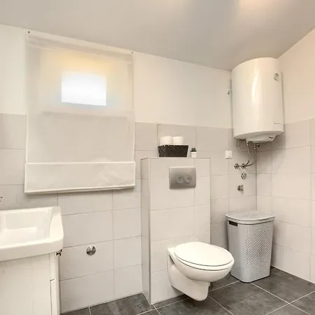 House Ulika Near Pula - Pet Friendly Marčana