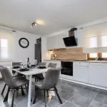 Сasa de vacaciones House Ulika Near Pula - Pet Friendly