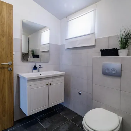 House Ulika Near Pula - Pet Friendly