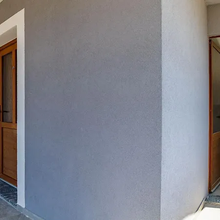 House Ulika Near Pula - Pet Friendly Holiday home Marcana