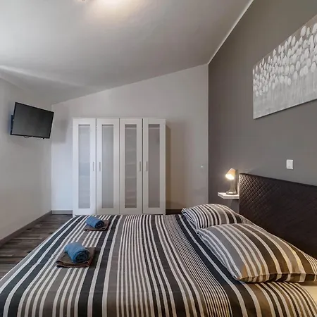 Holiday home House Ulika Near Pula - Pet Friendly Marcana