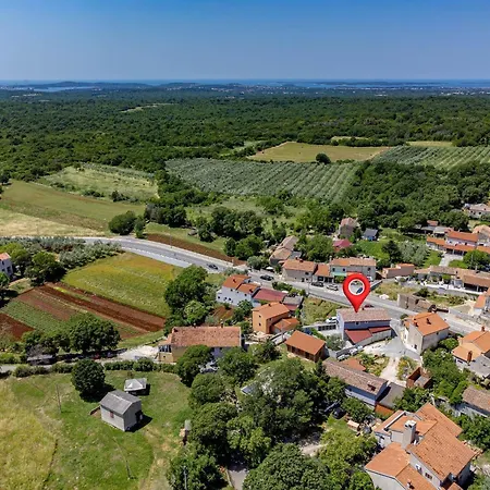 Holiday home House Ulika Near Pula - Pet Friendly Marcana