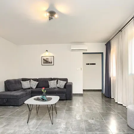 Holiday home House Ulika Near Pula - Pet Friendly